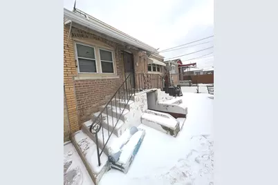 8800 S Merrill Avenue, Chicago, IL 60617 - Photo 6