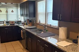 8800 S Merrill Ave, Chicago, IL 60617 - Photo 12