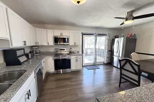 543 Ridge Cir, Streamwood, IL 60107 - Photo 8