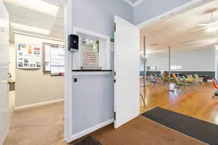 3011 N Austin Ave, Chicago, IL 60634 - Photo 8