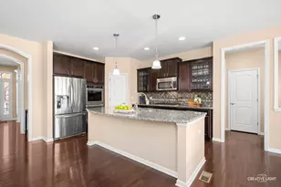 5332 Cedar Dr, Naperville, IL 60564 - Photo 2