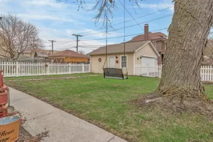 313 N Raynor Ave, Joliet, IL 60435 - Photo 2