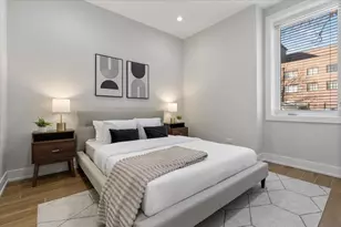 3653 W Barry Ave, Chicago, IL 60618 - Photo 14