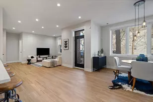 3653 W Barry Ave, Chicago, IL 60618 - Photo 6