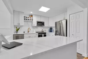 20 Peach Tree Ct, Algonquin, IL 60102 - Photo 8