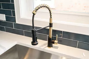 7715 New England Ave, Burbank, IL 60459 - Photo 12