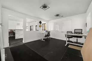 1123 W Catalpa Ave, Chicago, IL 60640 - Photo 6