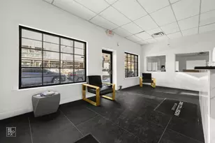 1123 W Catalpa Ave, Chicago, IL 60640 - Photo 2