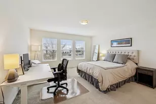 964 Station Blvd, Aurora, IL 60504 - Photo 8