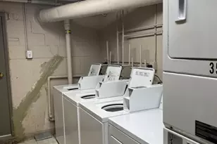 212 Collen Dr, Lombard, IL 60148 - Photo 22