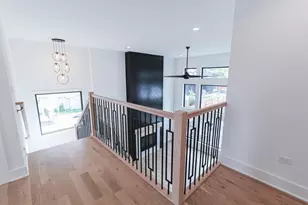 27W151 48th St, Naperville, IL 60540 - Photo 10