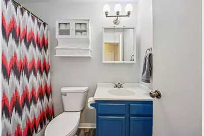 410 W Riverside Drive, Lakemoor, IL 60051 - Photo 12