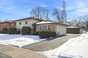 3435 218th Pl, Matteson, IL 60443 - Photo 2