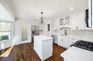 711 S 4th Ave, Libertyville, IL 60048 - Photo 8