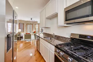 1340 W Greenleaf Ave, Chicago, IL 60626 - Photo 10