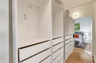 1340 W Greenleaf Ave, Chicago, IL 60626 - Photo 14