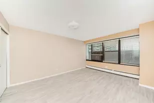 6030 N Sheridan Rd, Chicago, IL 60660 - Photo 2