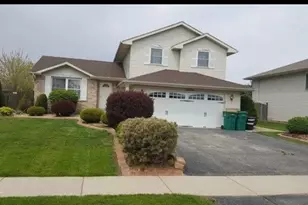 2111 Lolo Pass Dr, Plainfield, IL 60586 - Photo 2