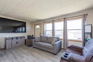 1115 Hillwood Cir, Round Lake Beach, IL 60073 - Photo 6