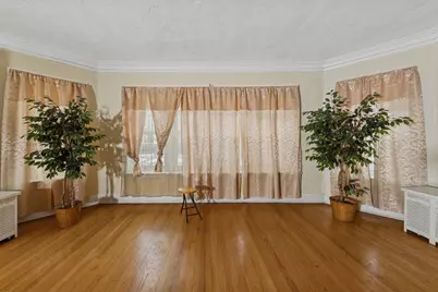 7718 S Kingston Avenue, Chicago, IL 60649 - Photo 2