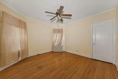 7718 S Kingston Avenue, Chicago, IL 60649 - Photo 4