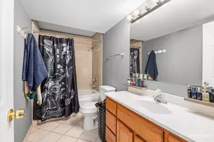 6913 Monmouth Dr, Joliet, IL 60431 - Photo 14