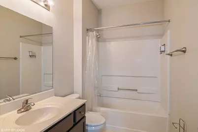 150 Hidden Pond Circle, Aurora, IL 60504 - Photo 10