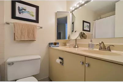 [Address not provided], Chicago, IL 60611 - Photo 10