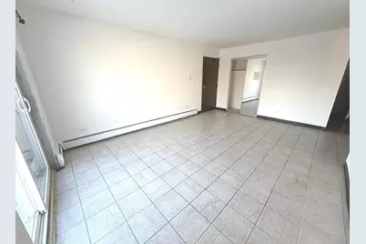 256 Shorewood Drive #2C, Glendale Heights, IL 60139 - Photo 2