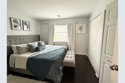 9430 Bay Colony Drive #2N, Des Plaines, IL 60016 - Photo 8