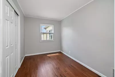 729 Webster Circle W, Kankakee, IL 60901 - Photo 10