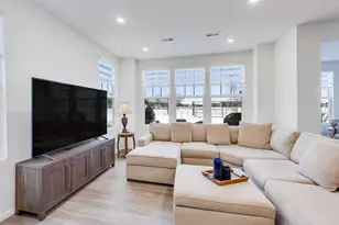 579 Watercress Dr, Aurora, IL 60504 - Photo 4