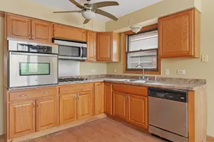 387 Madison Ave, Calumet City, IL 60409 - Photo 4