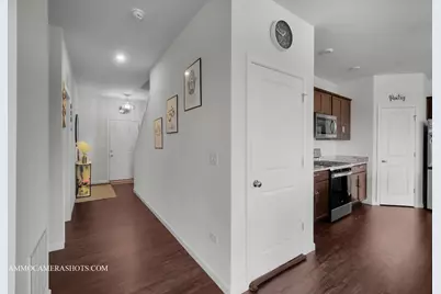 1398 Kessler Drive, Mundelein, IL 60060 - Photo 4