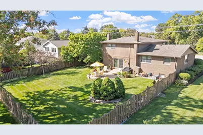 2439 N Windsor Drive, Arlington Heights, IL 60004 - Photo 28