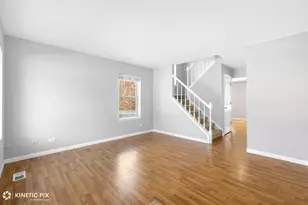 313 Cromwell Ct, Westmont, IL 60559 - Photo 6