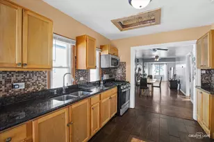 1914 S 8th Ave, Maywood, IL 60153 - Photo 8