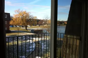 9368 Bay Colony Dr, Des Plaines, IL 60016 - Photo 14