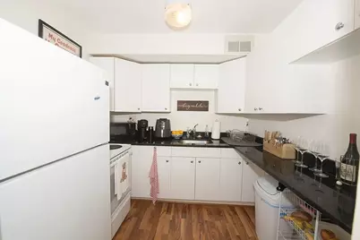 3100 N Lake Shore Drive #310, Chicago, IL 60657 - Photo 4