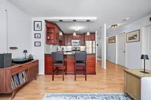 30 E Huron St, Chicago, IL 60611 - Photo 6