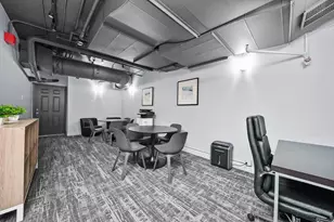 30 E Huron St, Chicago, IL 60611 - Photo 24