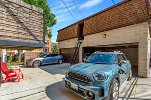 2701 W Hirsch St, Chicago, IL 60622 - Photo 28