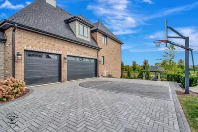 11483 Zermatt Drive, Frankfort, IL 60423 - Photo 8