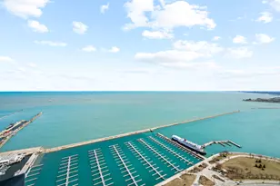 211 N Harbor Dr, Chicago, IL 60601 - Photo 16
