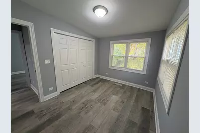 5517 Essex Road, Lisle, IL 60532 - Photo 14