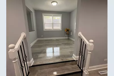 5517 Essex Road, Lisle, IL 60532 - Photo 10