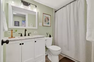 1041 N Mill St, Naperville, IL 60563 - Photo 22