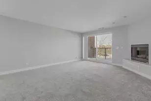 815 Leicester Rd, Elk Grove Village, IL 60007 - Photo 4