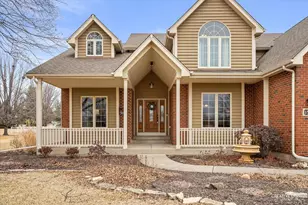 1813 Winchester Ct, Oswego, IL 60543 - Photo 2