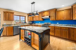 1813 Winchester Ct, Oswego, IL 60543 - Photo 14